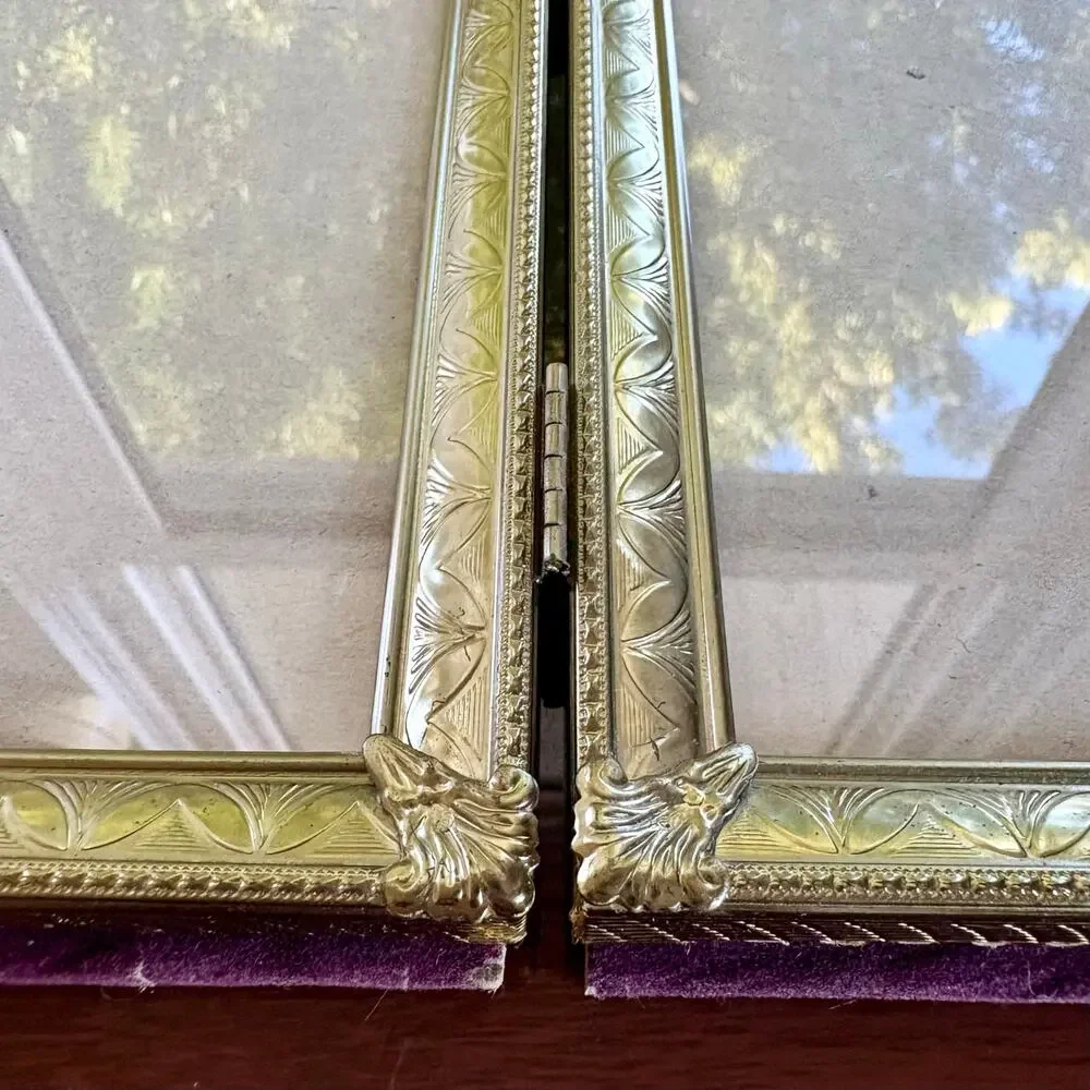 Vintage hinged double